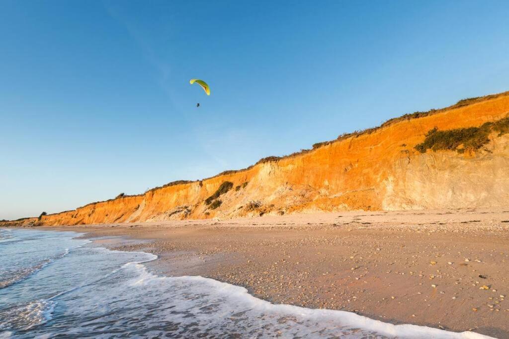 Tiny House Sur Terrain Boise A 10 Mn De La Mer Ferel Экстерьер фото
